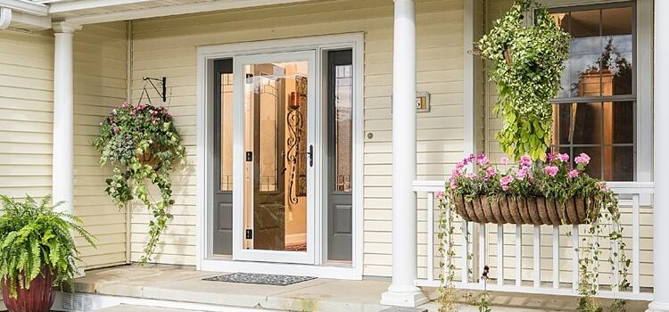 screen door installation in Ramona