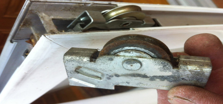 screen door roller repair in Ramona